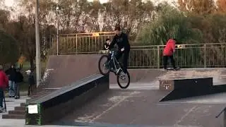 MTB-Awesome autumn Pride Street