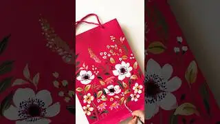 Hand painted Gift Bag 🛍️🩷 #floralpainting #acrylicpainting #DIY #diygift