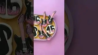 #icingcookies #royalicingcookies #sweet16 #rockstar #cookiedecorating #diy #cakedecorating