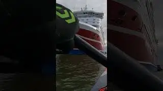 Itiwit X500 kayak in front of Viking Line cruiseferry in harbor, Helsinki #paddlingin100cities