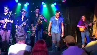 I GET OUT - Julian Cunningham (featuring Ideateam)
