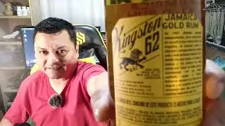 Abriendo una botella de ron a&ntilde;ejo jamaica gold rum Kingston 62 appleton estate agua mineral topo chi