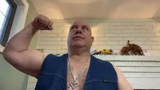 Daily BicepFlex MAN OF STEEL