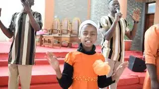 IBADA YA KUSIFU NA KUABUDU KKKT CATHEDRAL DAYOSISI YA MUFINDI DECEMBER 2025