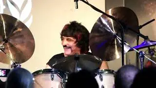 VINNY & CARMINE APPICE ( VANILLA FUDGE ) - DRUM WARS