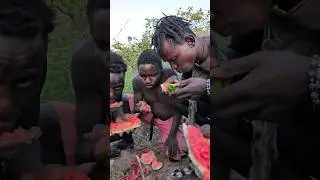 This is How hadzabe reacts when Tasted Fruit for first Time 😂😋😲🍲#africa #villagelife #comedy #food