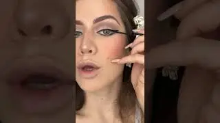 Lana del Rey makeup