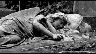 A gothic ballad in Highgate Cemetery