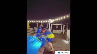 Dhoni and Rania fighting on pool. Dhoni and Rania friendship.