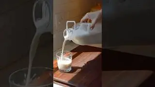 Banana Almond Milk with Almond Cow #veganrecipes #dairyalternative #drinkrecipes