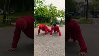 🤞SPIDERMAN PUSH UP COMPETITION🤞 #teamspiderman #moneyheist #shorts #viral #moneyheist