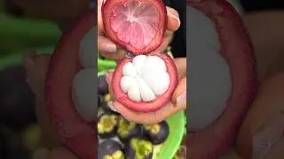 Look How Beautifully It Matches - Delicious Sweet Mangosteen Fruit 🍑🍑 #shorts #fruit