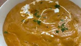 buttered chicken , paratha,Nan