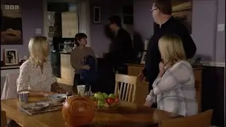 Eastenders Kathy tells Ian Ben and Jane about the blood at Gavin&rsquo;s flat as she thinks it is Phil&rsquo;s