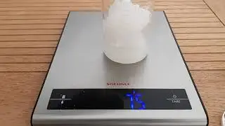 Preparation thymol pour traitement varroa.