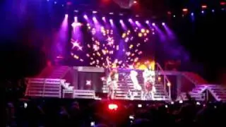 Pussycat Dolls - Intro + Taking Over The World, Live @ HMH Amsterdam 09-02-09 Doll Domination Tour