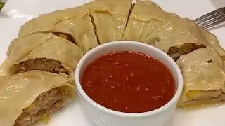 roll with sauce, simply delicious