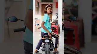 Bike Chor Liya 😳😂 Cute girl #shorts #bike #chori #funnyvideo