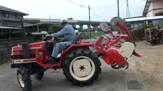 Японский дизельный мини трактор YANMAR F17D