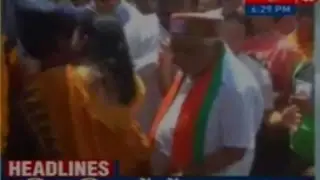 MP minister Babulal Gaur touching woman inappropriately