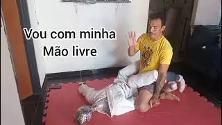 Surprise Armbar While Inside Your Opponent&rsquo;s Guard | Genius BJJ Finish Boneco de sparring training