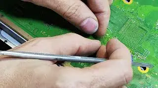 Como trocar capacitor de tanto do PlayStation 3 slim