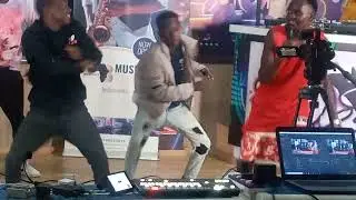 Meet MC STEPPER G-ENTERTAINMENT LABEL...MC FOR COOPERATE,CHURCH, EVENTS AND CONCERTS.
