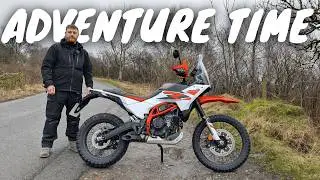 Обзор KTM 390 Adventure R 2025 года &ndash; лучший компактный мотоцикл для приключений на сегодняшний д...