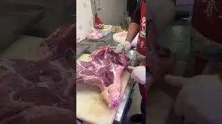 Precise bone-removing technique for wild boar leg meat