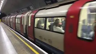 51631 leaves Platform 3, Bank (London) (10/10/2024)