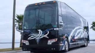 Exterior Photos of the 2014 Millennium Prevost H3-45, S3
