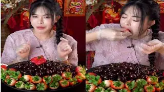 Mukbang Cherry và dâu Tây size khủng Long 😋