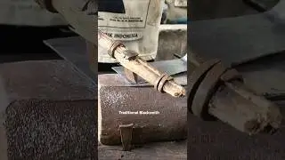 Spatula making in the traditional way