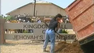Jehovah&rsquo;s Witnesses building a Kingdom Hall in 1988