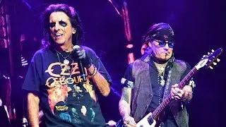 Johnny Depp & Alice Cooper Reunite for a Special Manchester Performance
