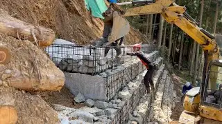 The forestry work road in Japan／ The construction work to prevent collapse ③