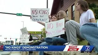 'No Kings' demonstration draws thousands to Turner Park