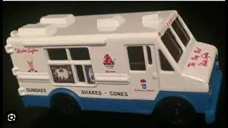 Toy mr softee truck (3)