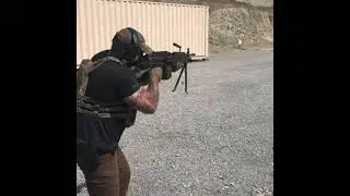 Tactical beard problems with the m249 saw