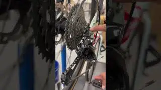 Rear Derailleur H-Screw On Shimano 105