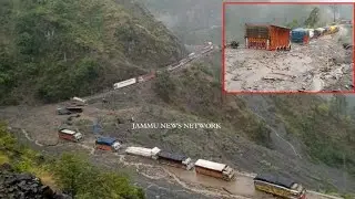 NH-44 blocked due to slides, mudslides, shooting stones at multiple locations