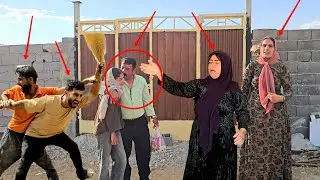 Mirza Ali meets Hamida and helps his daughter Fatima