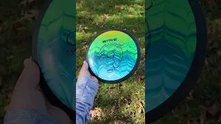 The MVP Fission Wave is one of my favorite discs to dye! Have you tried it? 💙💚💛 #discgolf