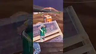 DJ Yonder plays Fortnite