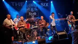 THE  SIX  e gli Urchig
