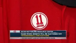 CLE@MIN: Twins broadcast show support to Wetterlings