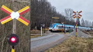 *Enskenare* J&auml;rnv&auml;gs&ouml;verg&aring;ng Munkedal (V&auml;stra &Aring;torpsv&auml;gen) / Old Railroad Crossing in Sweden