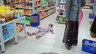 Berburu Jajan Eskrim Di Indonaret⁉️, masmellow, citatos lite, indomilk Choco late di Indomaret!