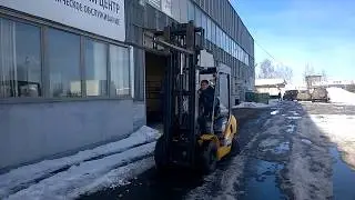 Komatsu FD25T-17. 2012 г.в. 9000 часов