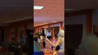 ученик вышел на сцену вместо учителя Зумбы 😍👌👍 #турция #zumba